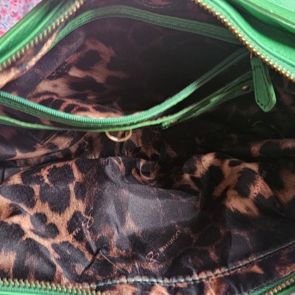 B. MAKOWSKY Handbag - Picture 4 of 8